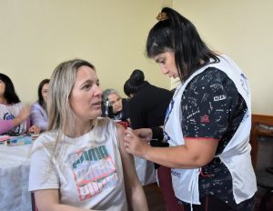 Salud llevó adelante una jornada de vacunación y recreativa en el Centro de Jubilados Judiciales