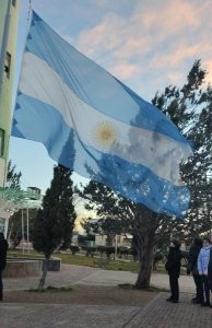 Escuelas rurales de Santa Cruz celebraron la Promesa de Lealtad a la Bandera en un encuentro regional
