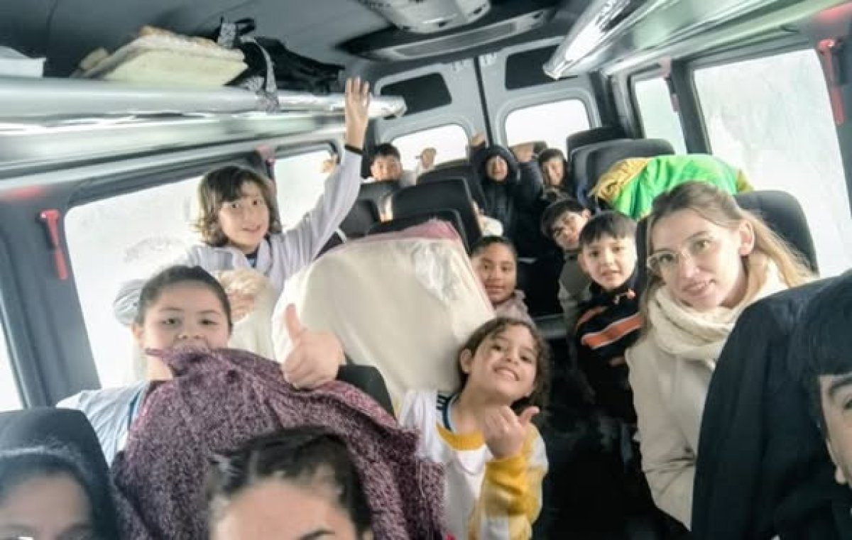 Escuelas rurales de Santa Cruz celebraron la Promesa de Lealtad a la Bandera en un encuentro regional