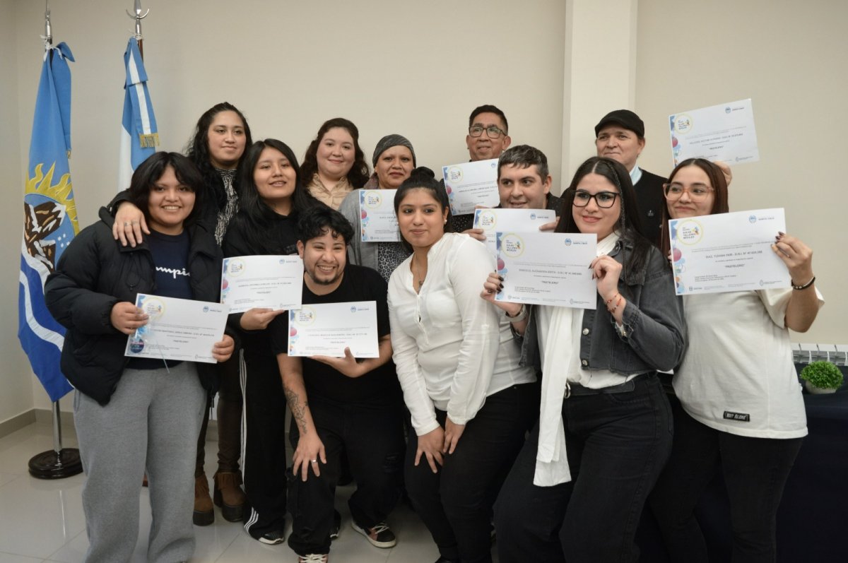 Más de 220 personas se certificaron en gastronomía a través de las Aulas Talleres Móviles