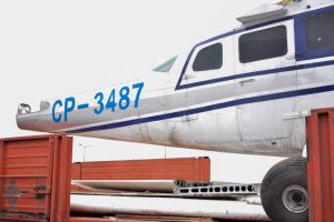 Llegó a Río Gallegos una aeronave para fortalecer la formación de técnicos aeronáuticos en la Escuela Industrial N° 6