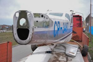 Llegó a Río Gallegos una aeronave para fortalecer la formación de técnicos aeronáuticos en la Escuela Industrial N° 6