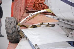 Llegó a Río Gallegos una aeronave para fortalecer la formación de técnicos aeronáuticos en la Escuela Industrial N° 6