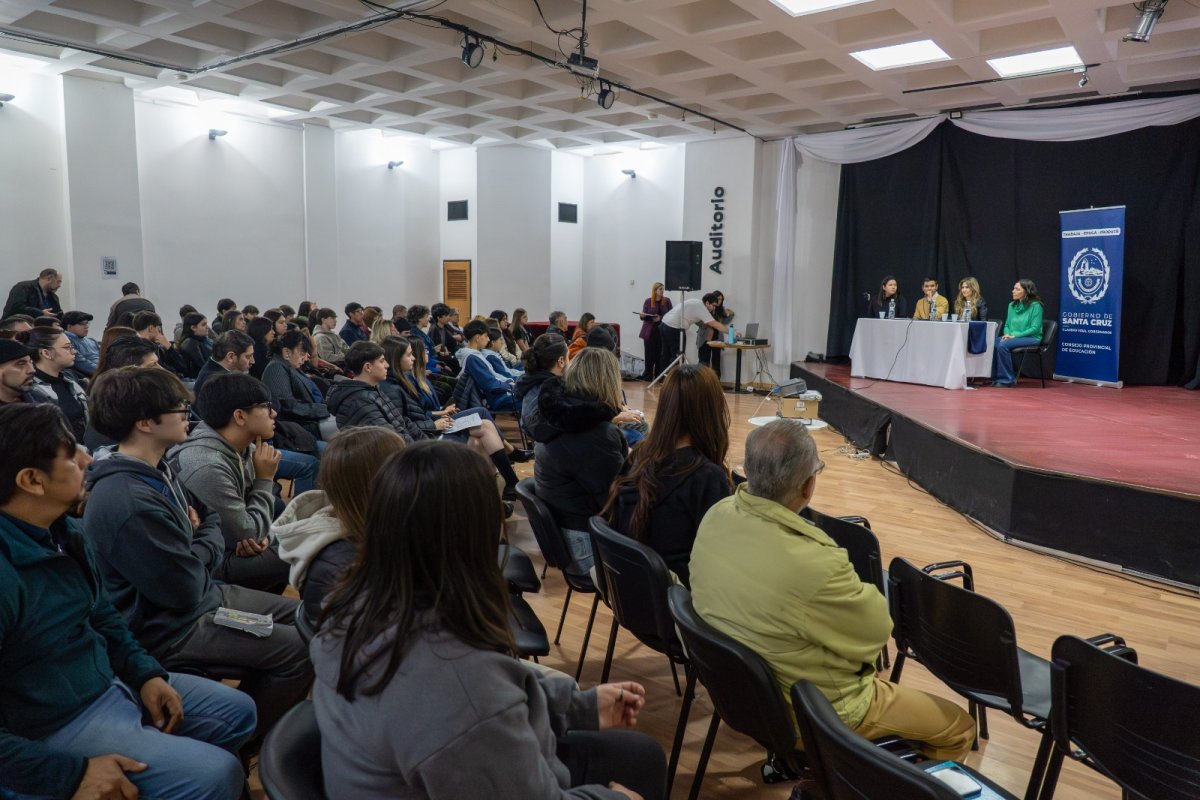 Con gran convocatoria se realizó la 1era Asamblea de Estudiantes Santacruceños de Nivel Secundario