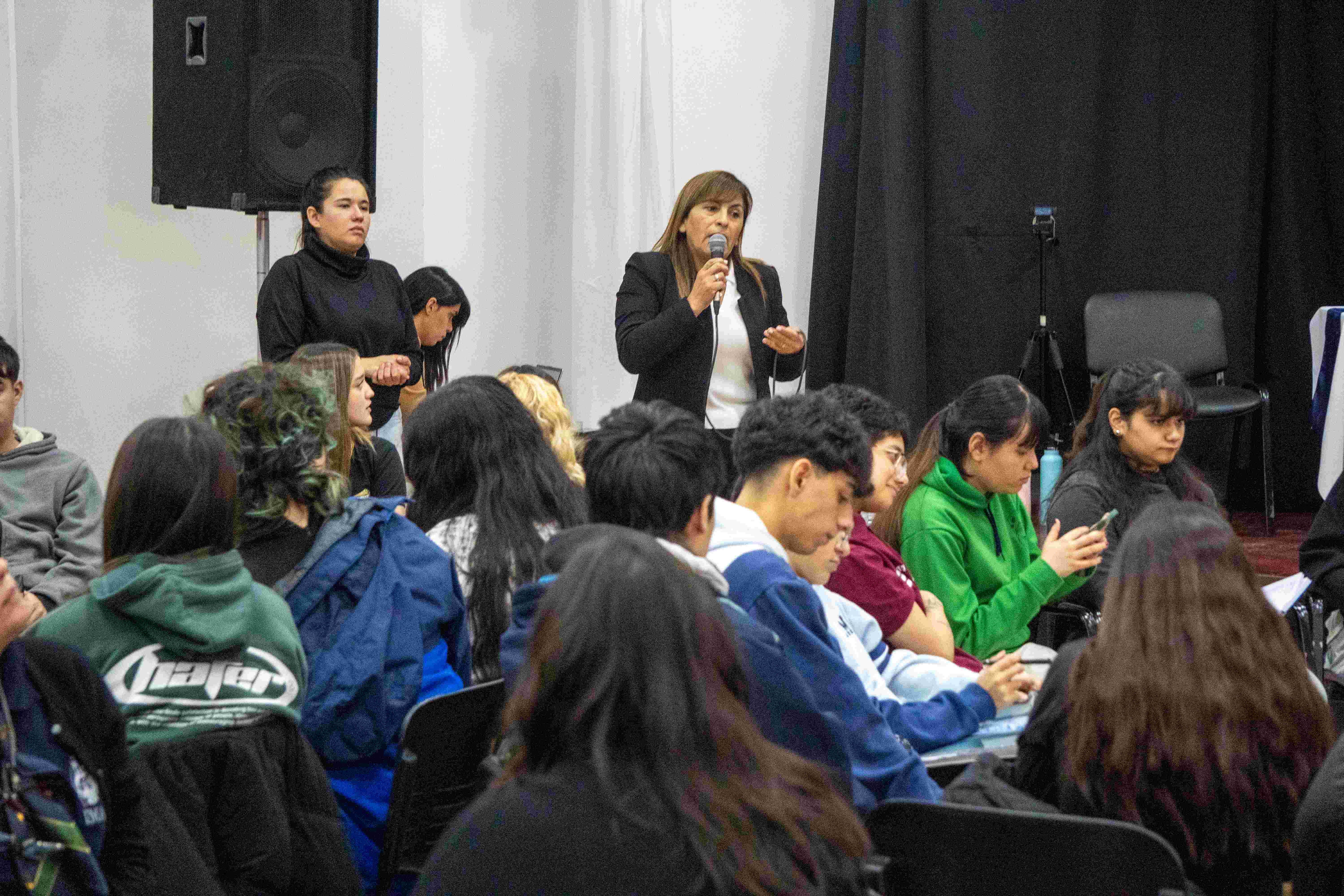 Iris Rasgido: “La convivencia democrática significa dialogar, interactuar y tener la responsabilidad de llegar a acuerdos”