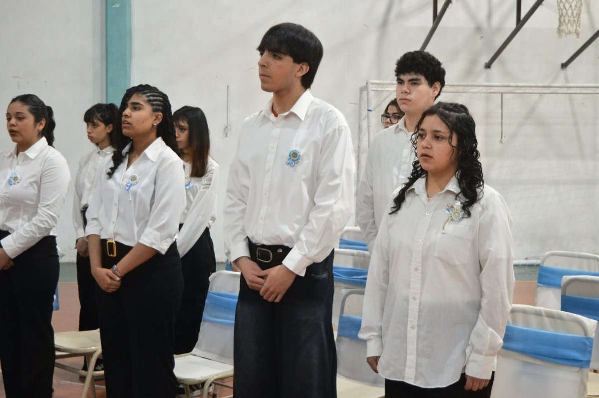 CPES 38, alumnos de 4to. año renovaron su promesa.