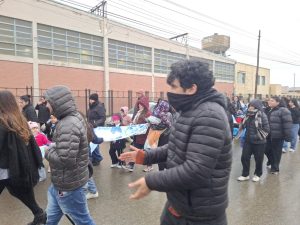 El Jardín de Infantes N° 35 tiñó de celeste y blanco las calles con su "Banderazo" institucional