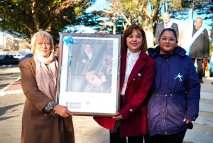 La Asociación Belgraniana hizo entrega de un cuadro de Belgrano al Consejo Provincial de Educación