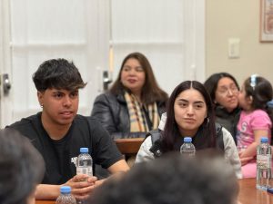 Claudio Vidal recibió al Ballet Amakaik y respaldó su participación en uno de los festivales folclóricos más importantes del país