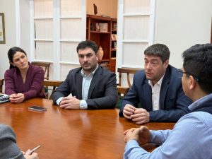 Puerto Deseado: Vidal firmó una inversión de más de $1.037.000.000 para “una obra que marca el rumbo de Santa Cruz”