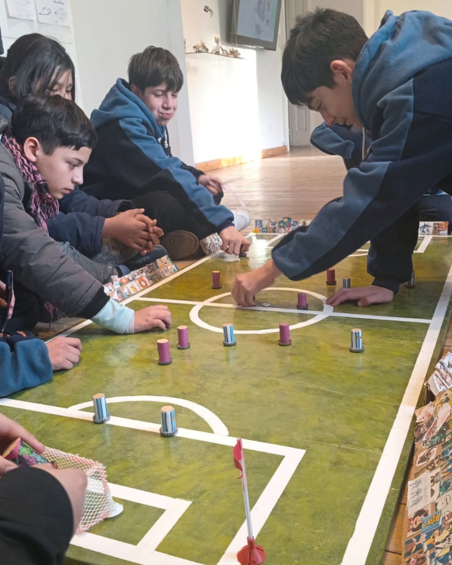 Estudiantes de la Escuela Primaria N° 1 exploraron la Muestra "Juguetología" en el MAEM