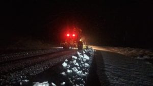Vialidad Provincial realizó tareas de despeje de nieve y distribución de sal sobre la Ruta Nacional N° 40 Norte