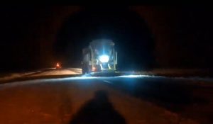 Vialidad Provincial realizó tareas de despeje de nieve y distribución de sal sobre la Ruta Nacional N° 40 Norte