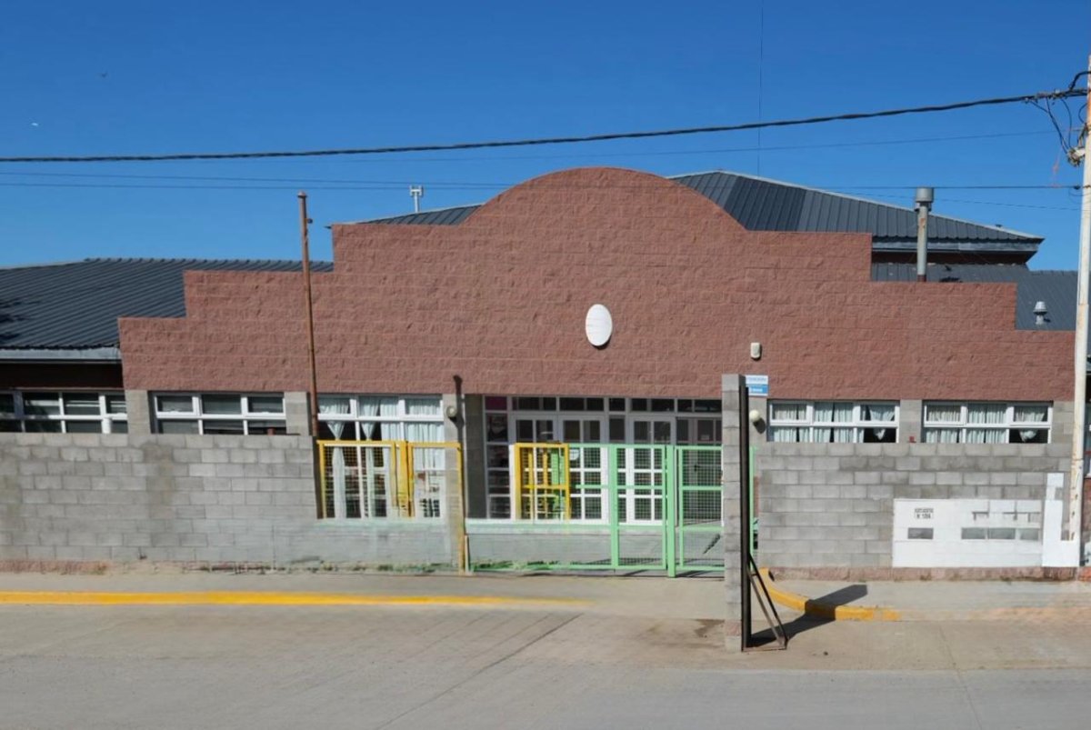 Finalizaron los trabajos de mantenimiento del sistema de calefacción en el Jardín de Infantes N° 56 de Puerto Deseado