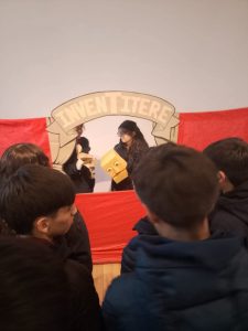 Estudiantes del IMA visitaron la muestra interactiva “Juegos & Juguetes” en el MAEM