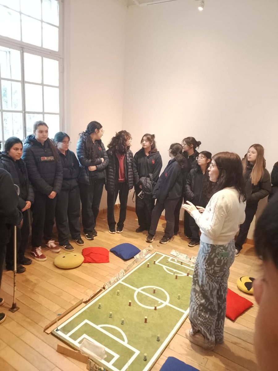 Estudiantes del IMA visitaron la muestra interactiva “Juegos &amp; Juguetes” en el MAEM