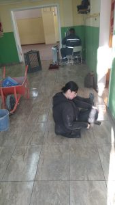  Educación continúa con las tareas de infraestructura y mantenimiento edilicio en Tres Lagos
