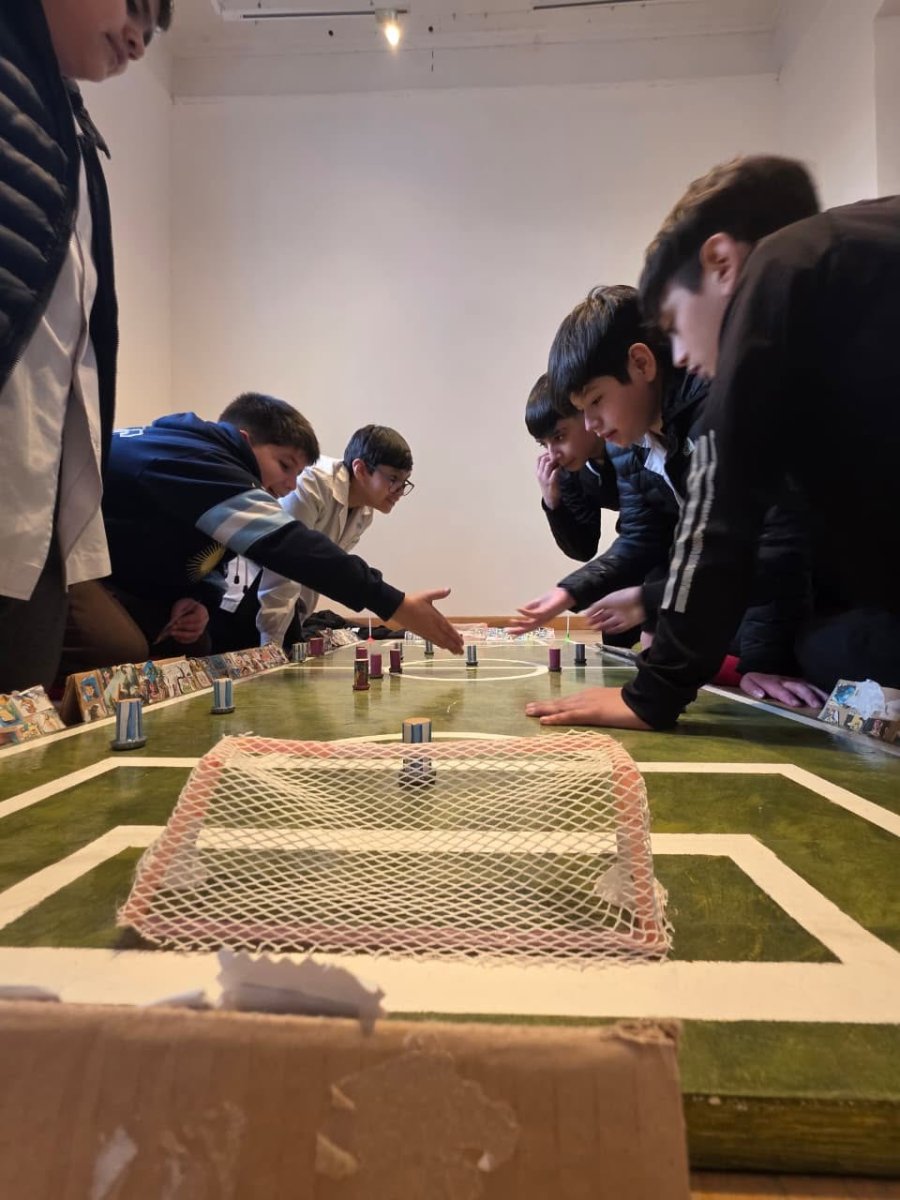 El Museo de Arte Eduardo Minnicelli continúa realizando visitas guiadas a la recibe a la muestra Juegos &amp; Juguetes