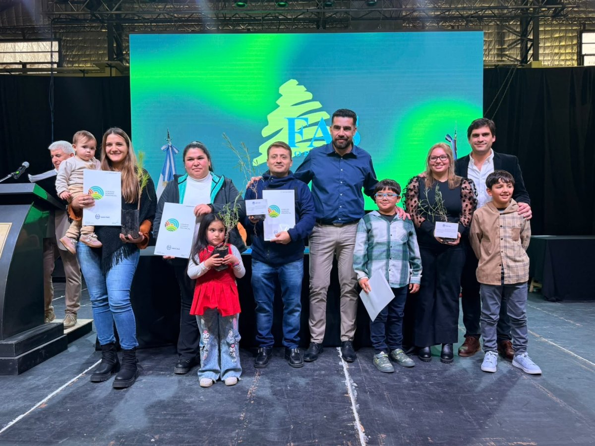 El CAP realizó la entrega de 49 parcelas en el Aniversario de Cañadón Seco