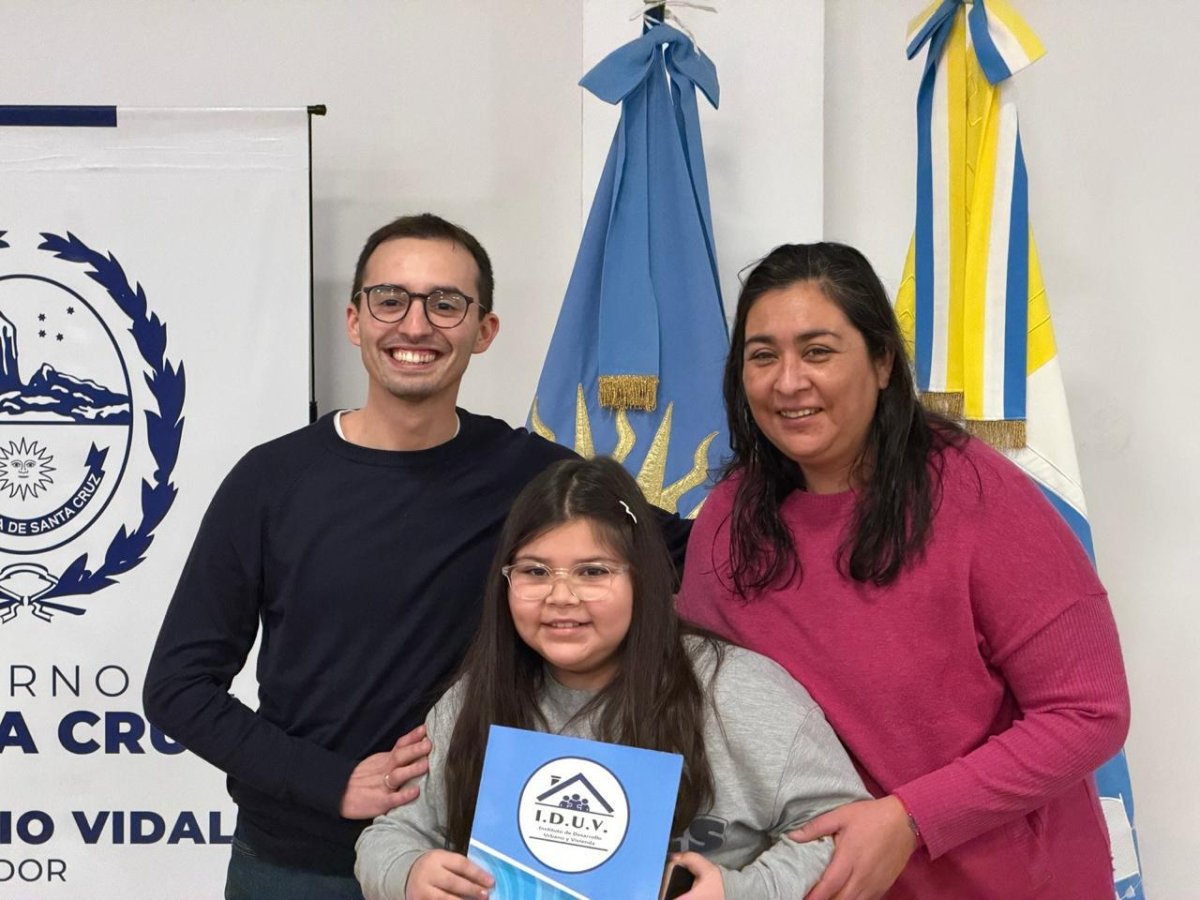 Más de 40 familias de Puerto San Julián accedieron a los títulos de sus propiedades