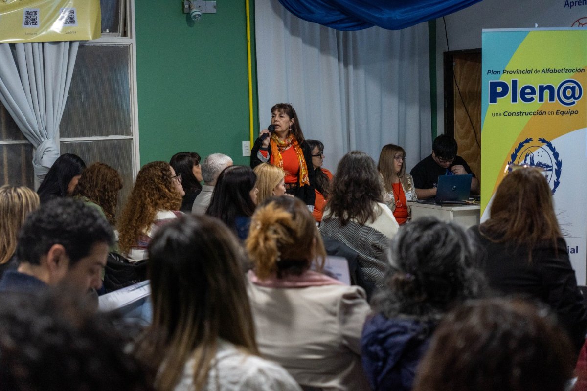 Se llevó a adelante el Encuentro Provincial de Directores de Escuelas ALFA en Red en Río Gallegos