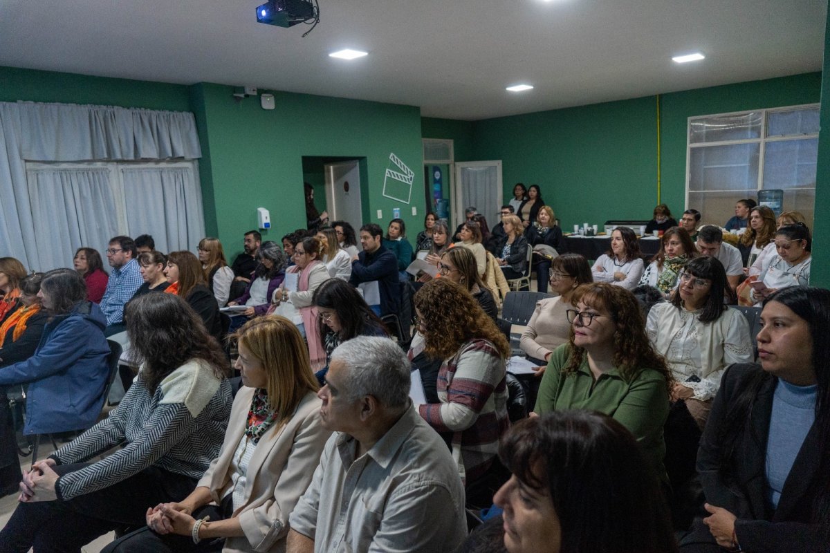 Se llevó a adelante el Encuentro Provincial de Directores de Escuelas ALFA en Red en Río Gallegos
