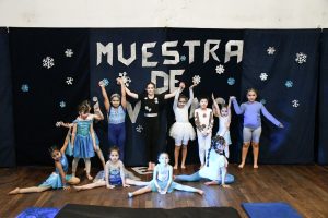 La Escuela Provincial de Danzas compartió dos muestras artísticas con gran acompañamiento familiar