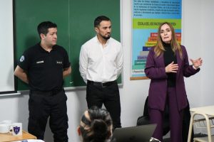 Santa Cruz concreta un nuevo paso para integrar el norte provincial con el primer vuelo entre Perito Moreno y Buenos Aires