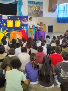 "El Principito" llegó a la Escuela Primaria N° 12 de Perito Moreno