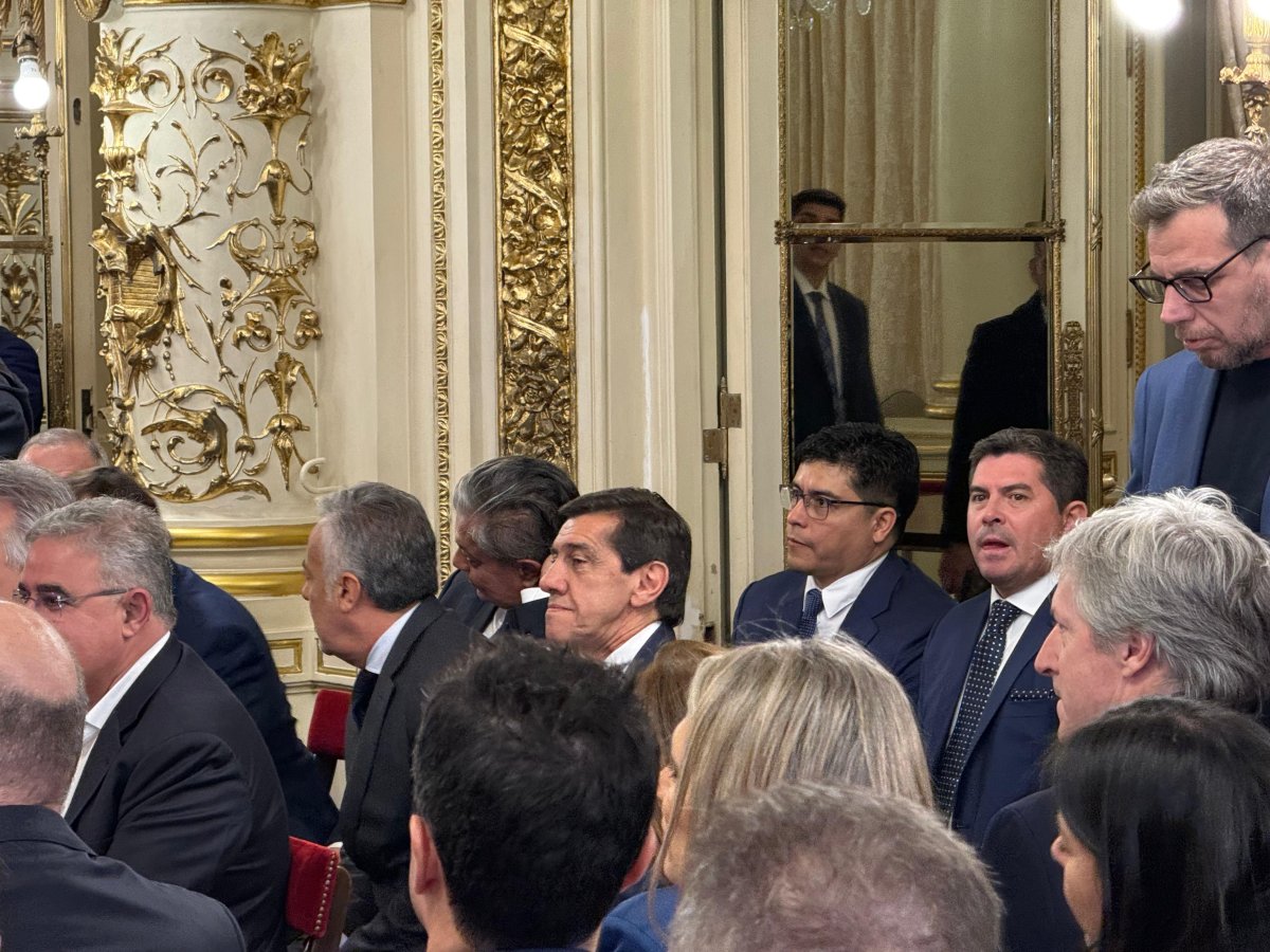 Vidal junto a sus pares de las otras provincias.