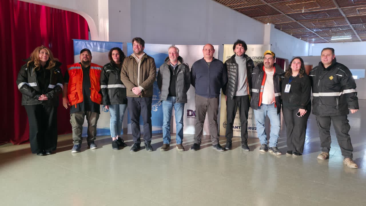 Julio Bujer participó del inicio de la capacitación en maquinaria pesada impulsada por el Gobierno Provincial