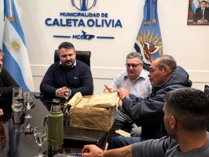 IDUV realizó la apertura de sobres para la construcción del polideportivo en Caleta Olivia