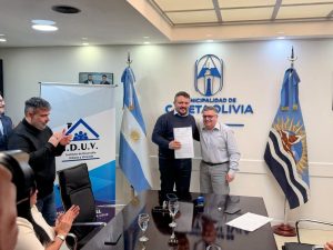 IDUV realizó la apertura de sobres para la construcción del polideportivo en Caleta Olivia