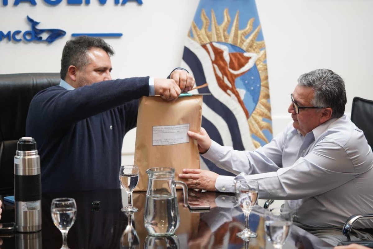 IDUV realizó la apertura de sobres para la construcción del polideportivo en Caleta Olivia