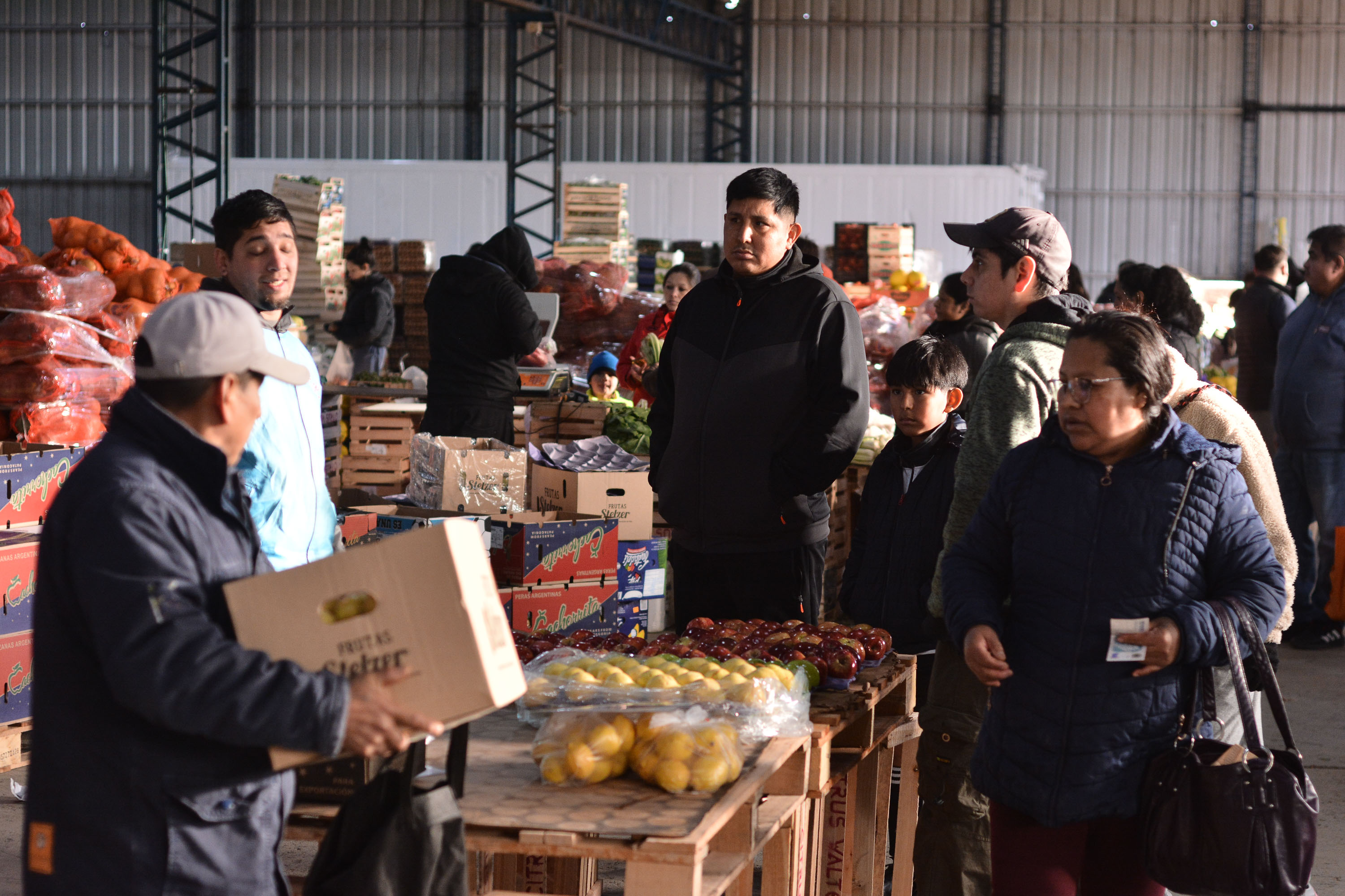 Exitosa concurrencia de vecinos en una nueva jornada del Mercado Concentrador Patagónico