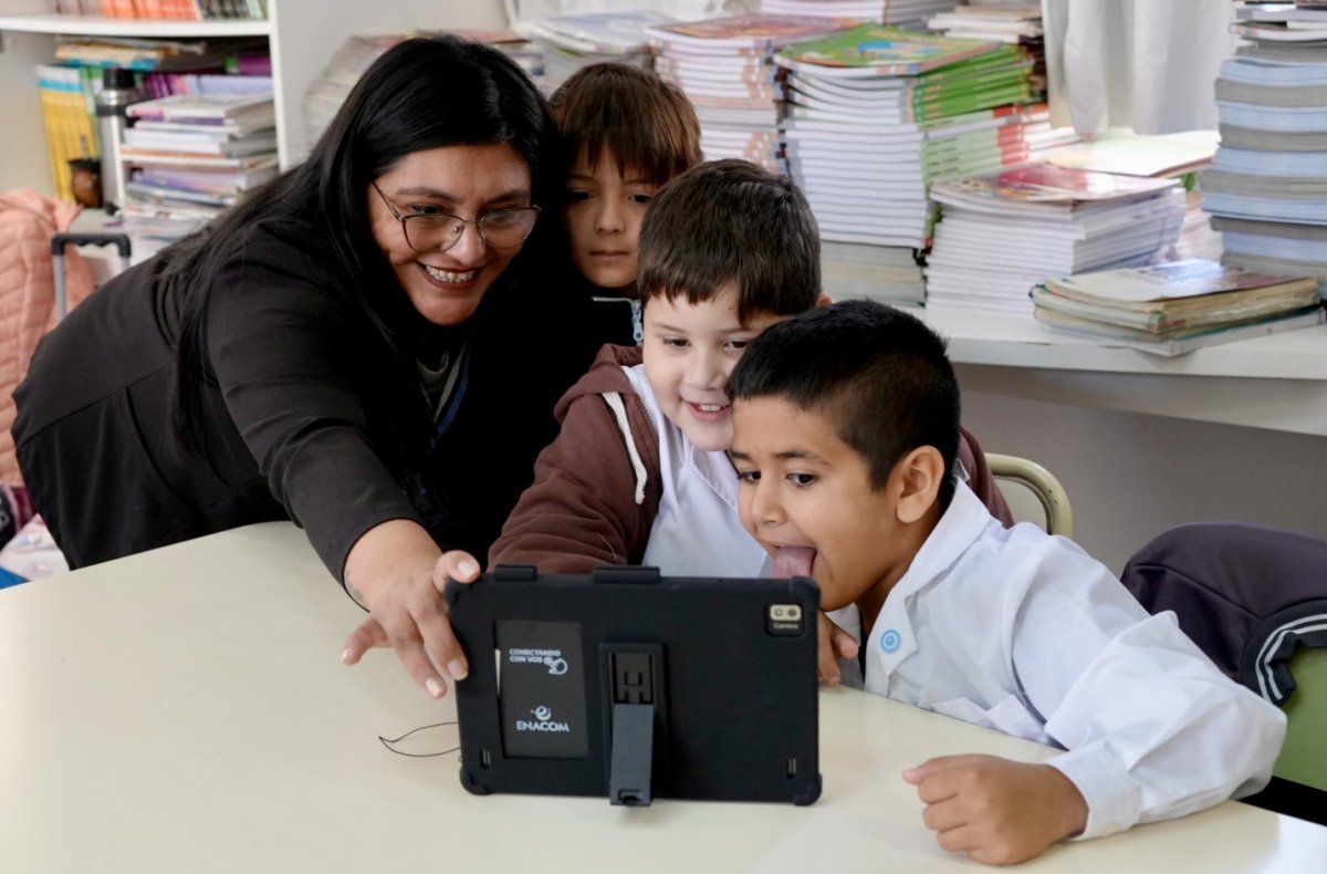 Aprender 2025: Santa Cruz alcanzó el mejor resultado en Lengua de los últimos 10 años y consolida la recuperación en Matemática