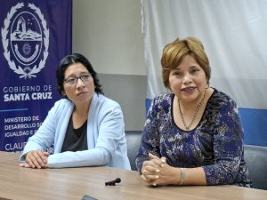 El Gobierno de Santa Cruz entregó certificaciones de la capacitación en Lengua de Señas a los agentes de la administración pública