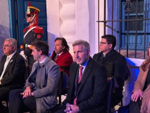 Claudio Vidal participó en la vigilia por el Día de la Independencia junto al presidente Javier Milei 