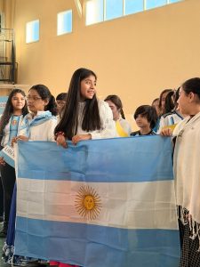 Las escuelas de El Calafate celebraron el Día de la Independencia con una jornada de encuentro y tradición