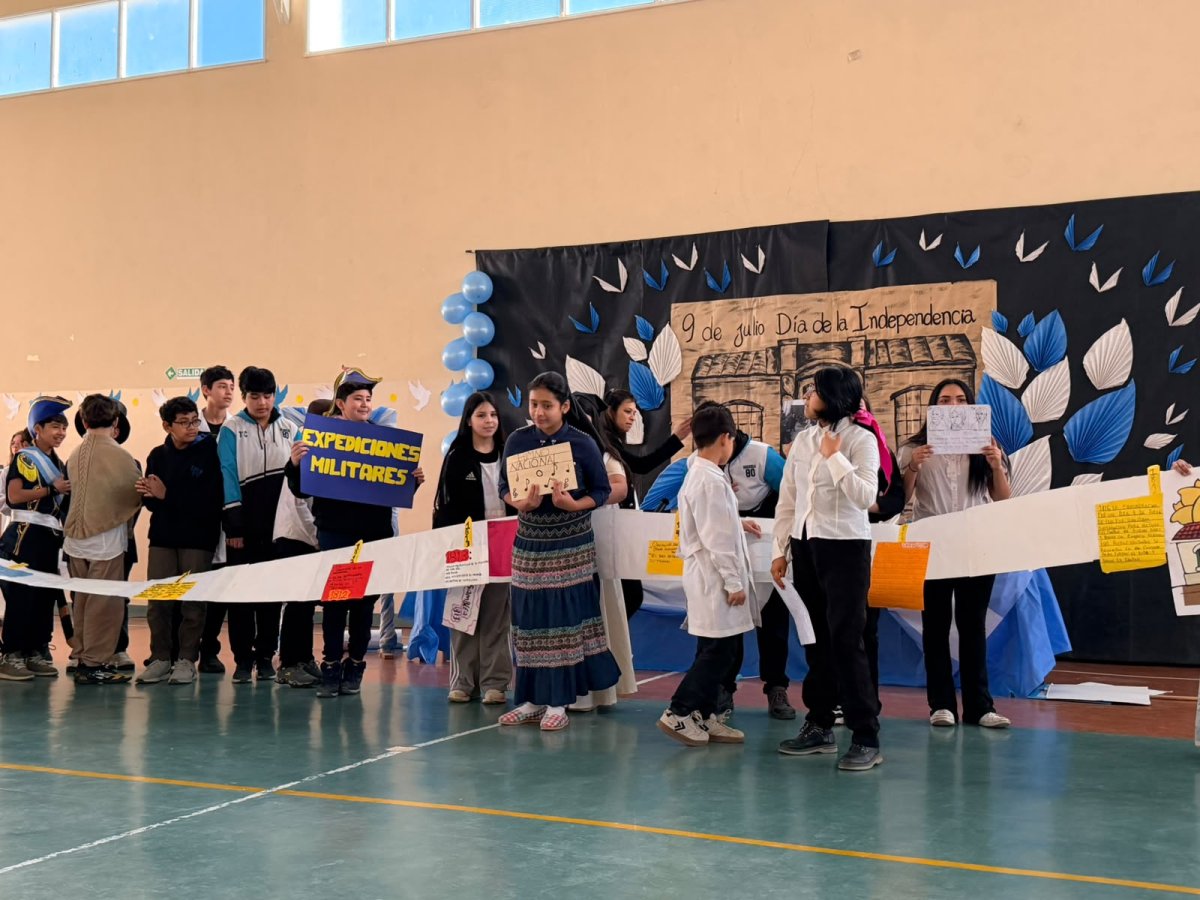 Las escuelas de El Calafate celebraron el Día de la Independencia con una jornada de encuentro y tradición