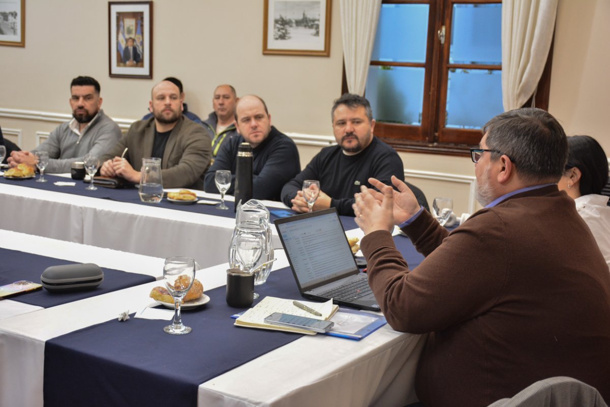 Gobierno e intendentes avanzan en una agenda de diálogo para fortalecer el sistema previsional santacruceño