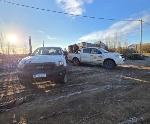 Más familias de Puerto Deseado recibieron leña para afrontar el invierno con el acompañamiento del Estado