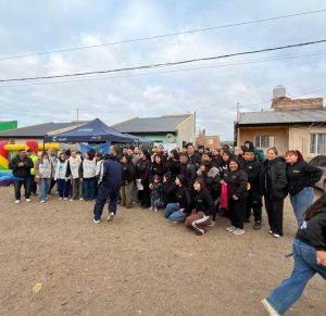 Importante Jornada Intersectorial en Caleta Olivia acercó salud, trámites y asesoramiento a los vecinos del Barrio Esperanza