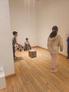 El Museo de Arte Eduardo Minnicelli fortalece las experiencias culturales con visitas guiadas a la muestra "Juegos & Juguetes"