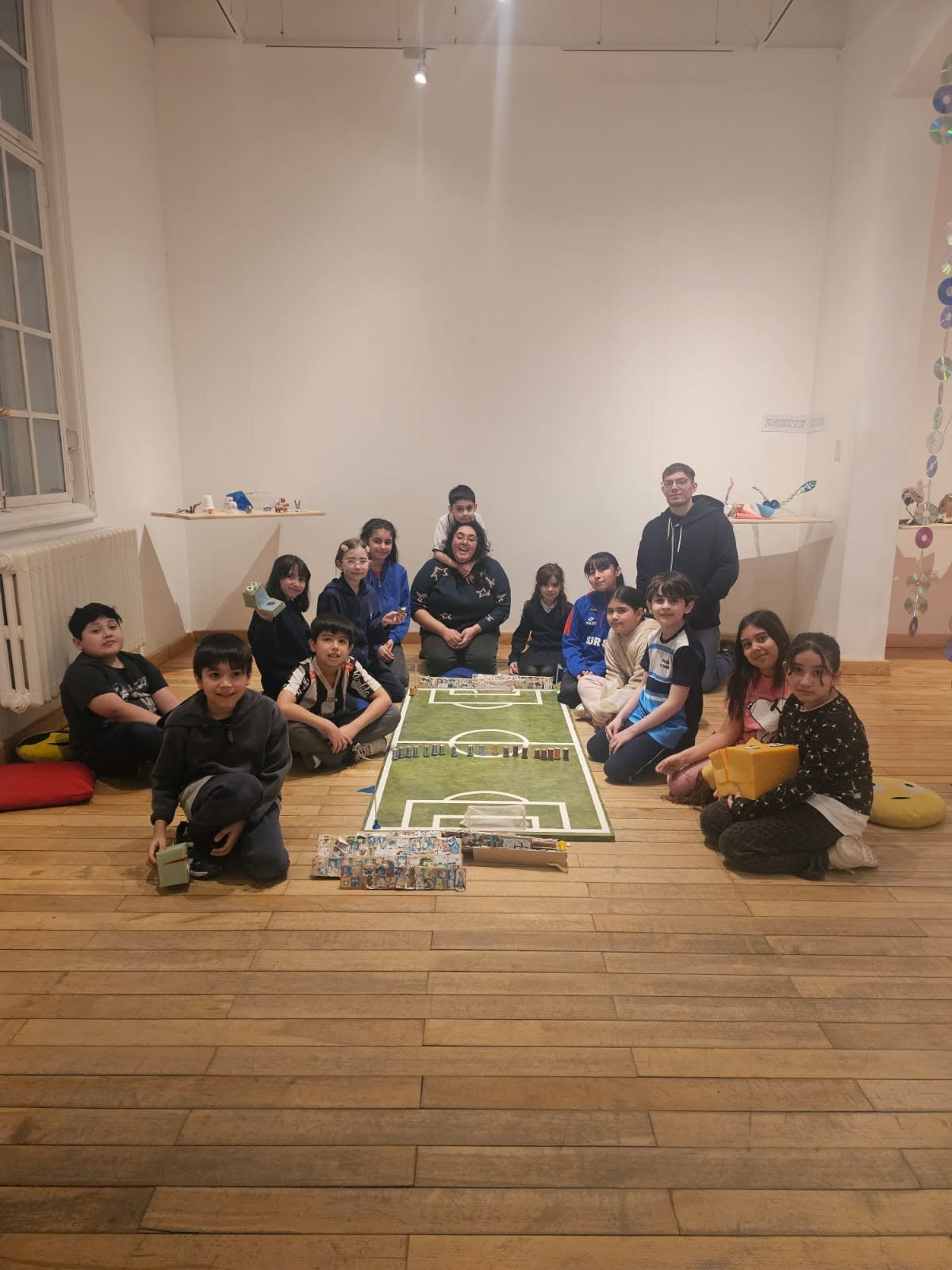 El Museo de Arte Eduardo Minnicelli fortalece las experiencias culturales con visitas guiadas a la muestra "Juegos & Juguetes"