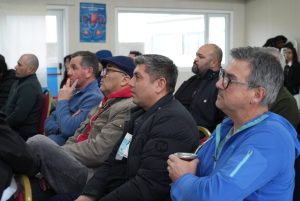 Comenzó en Puerto Santa Cruz la charla informativa sobre el Plan de Manejo del Salmón Chinook