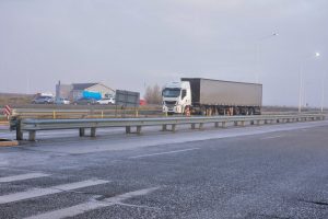La Policía de Santa Cruz refuerza los controles en rutas y acompaña a los viajeros las 24 horas