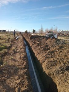 Servicios Públicos inició en Cañadón Seco una importante obra de renovación de la red cloacal