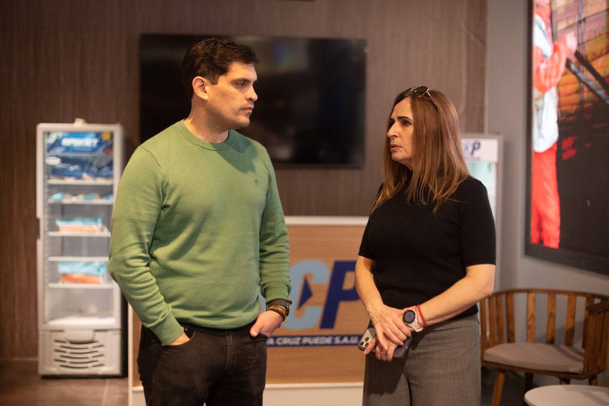 Hugo Garay y la Ministra de la Producción, Comercio e Industria y la Secretaría de Comercio Nadia Ricci