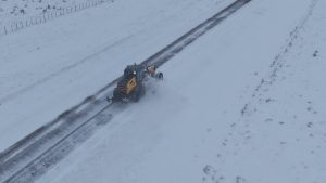 Vialidad Provincial intensifica el despeje de nieve sobre la Ruta Nacional N.º 40 para garantizar la transitabilidad